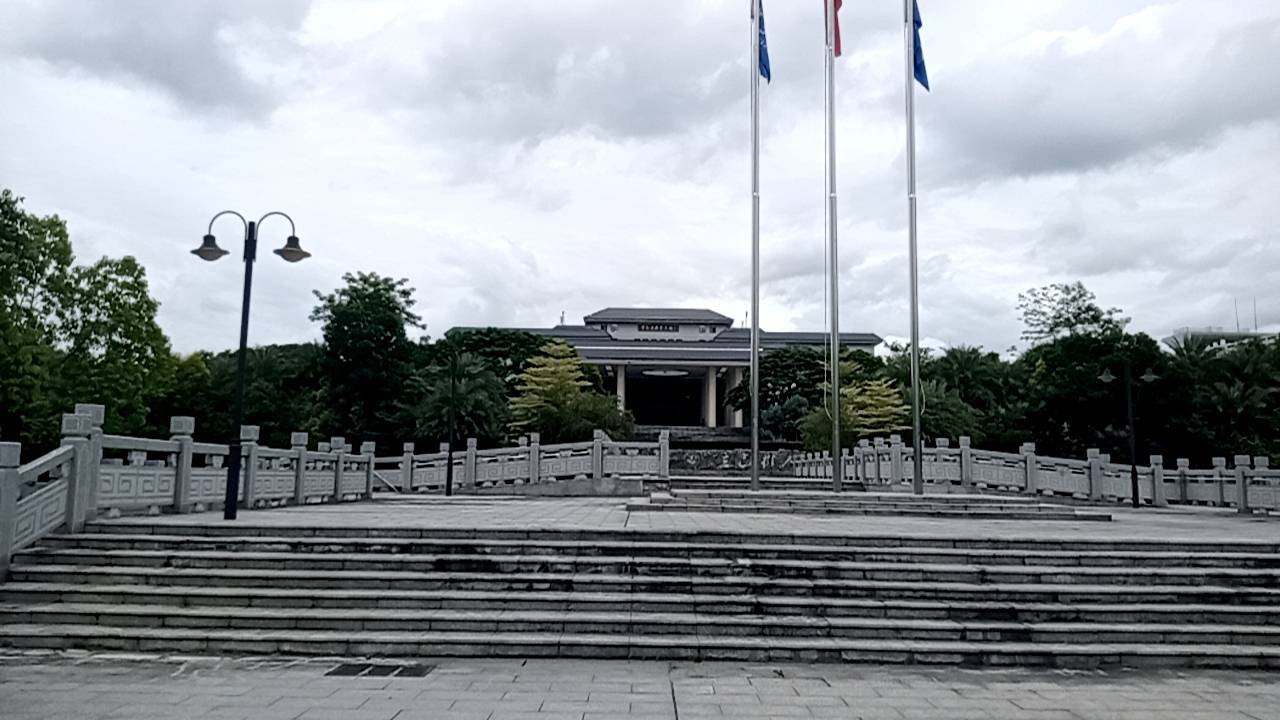 主圖